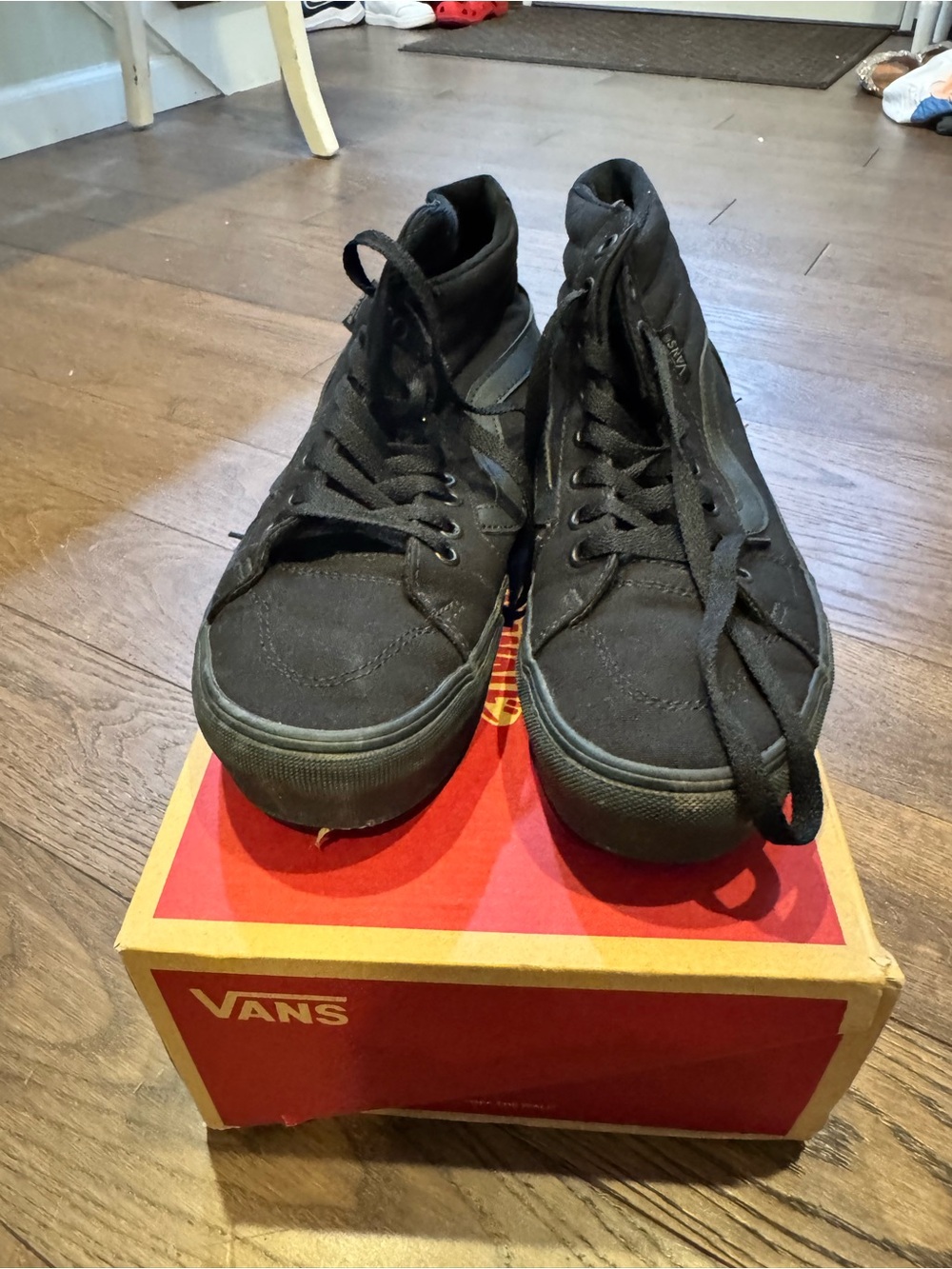 Vans Womens Black High-Top Sneakers